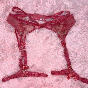 LOUNGE Pink Lace Garter Belt with Heart Charm